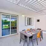 In Mit Terrasse- Grill Und Garten By Interhome 拉古萨的码头