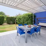 In Mit Terrasse- Grill Und Garten By Interhome *