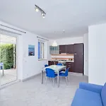 In Mit Terrasse- Grill Und Garten By Interhome 公寓