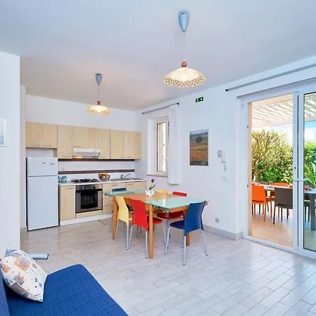In Mit Terrasse- Grill Und Garten By Interhome * 拉古萨的码头
